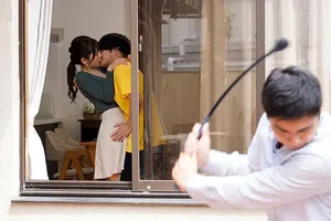 Bố ơi sao bố lại bắn hết vào trong thế kia, con mang bầu mất…