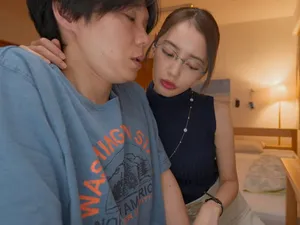 Em nữ sinh khát tình thầm yêu ông chú đụ dai